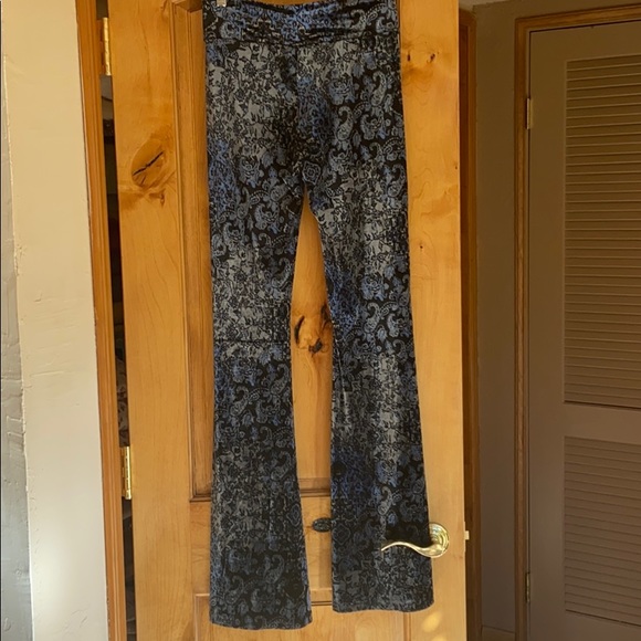 Comfortable flared stretch pants from Nordstrom - Picture 5 of 6
